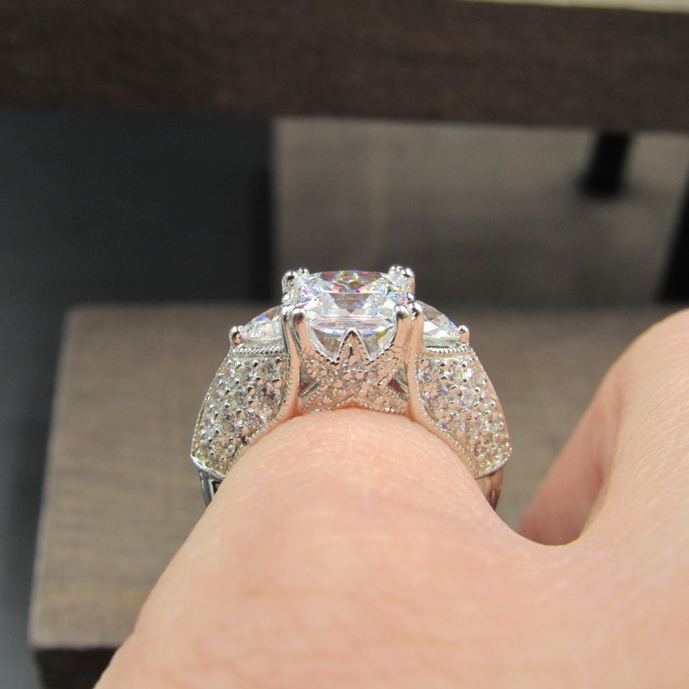 Size 5 Sterling Silver Square Cubic Zirconia Ring - Picture 2 of 7